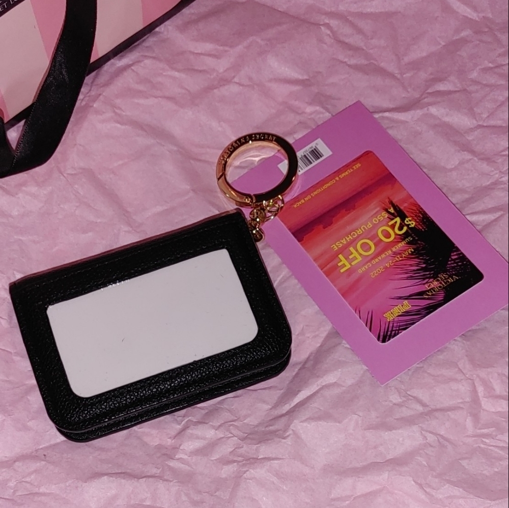 Victoria Secrets Card Case Keyring - Picture 2 of 3